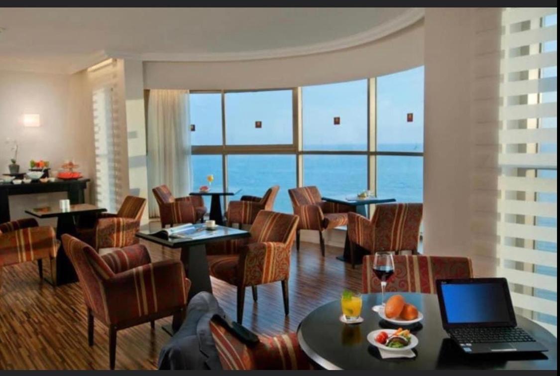 Almog Tower Aparthotel Haifa Exteriör bild