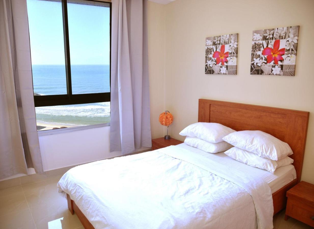 Almog Tower Aparthotel Haifa Exteriör bild
